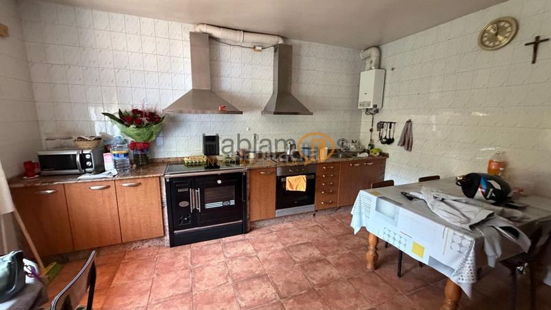Foto 620f3ece-3d70-41ae-a842-18a6b78c1a66. Casa amb calefacció aparcament a Teo