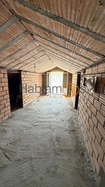 Foto c8480d0e-b8bf-410b-8fb8-7e81687eddb3. Casa amb calefacció aparcament a Teo