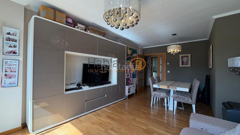 Foto b1728f7b-fb79-415f-a049-e7f251388a03. Piso en A Parda Pontevedra