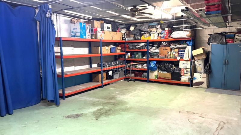 Foto d45e574b-30ff-4bfb-83be-d4dbabeb9cea. Local comercial a Sant Ildefons Cornellà de Llobregat