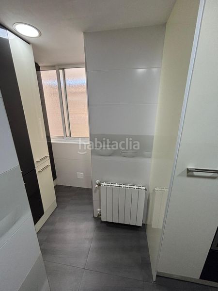 Foto d56990c2-ca16-46f7-a4f0-45c03bb6b11d. Pis amb calefacció a La Gavarra Cornellà de Llobregat