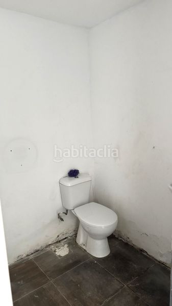 Foto 8ae47f4d-c64c-4ea8-b4d2-9984f664b208. Local comercial a Sant Ildefons Cornellà de Llobregat