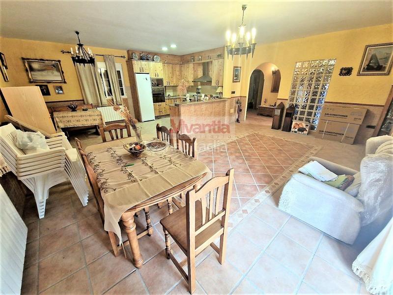 Foto b40a59d7-cf69-4103-ad6d-3b57adaaea17. Casa con piscina in Purias Lorca