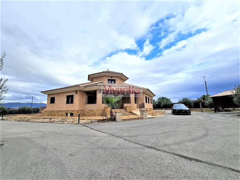 Foto ae0dea2a-acfd-45c8-abe8-caabe87db30b. Chalet with parking pool in Aguaderas Lorca