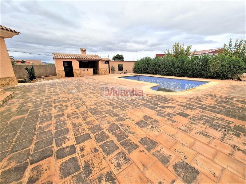 Foto bb1c4b67-873c-4383-9feb-980affb9c4f6. Chalet with parking pool in Aguaderas Lorca