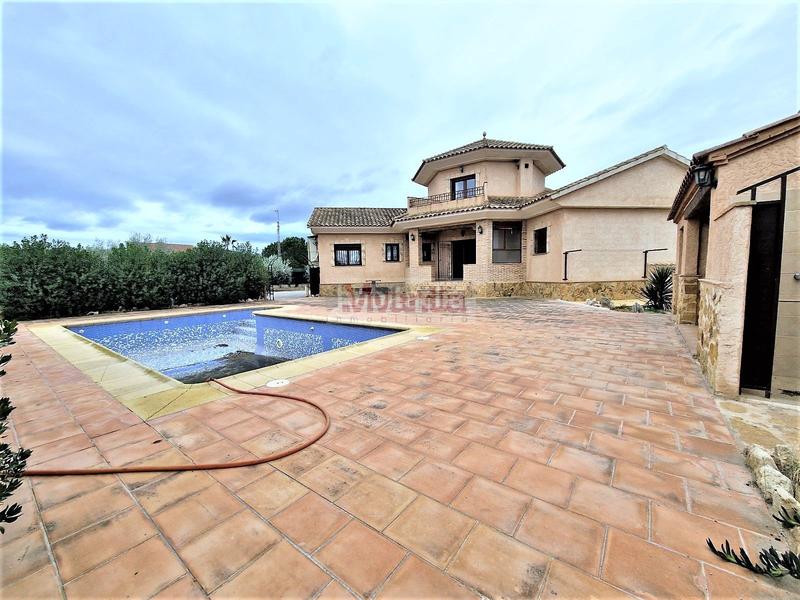 Foto eec2fc8a-26cd-4a4f-a5f1-1683f0e5a473. Chalet with parking pool in Aguaderas Lorca