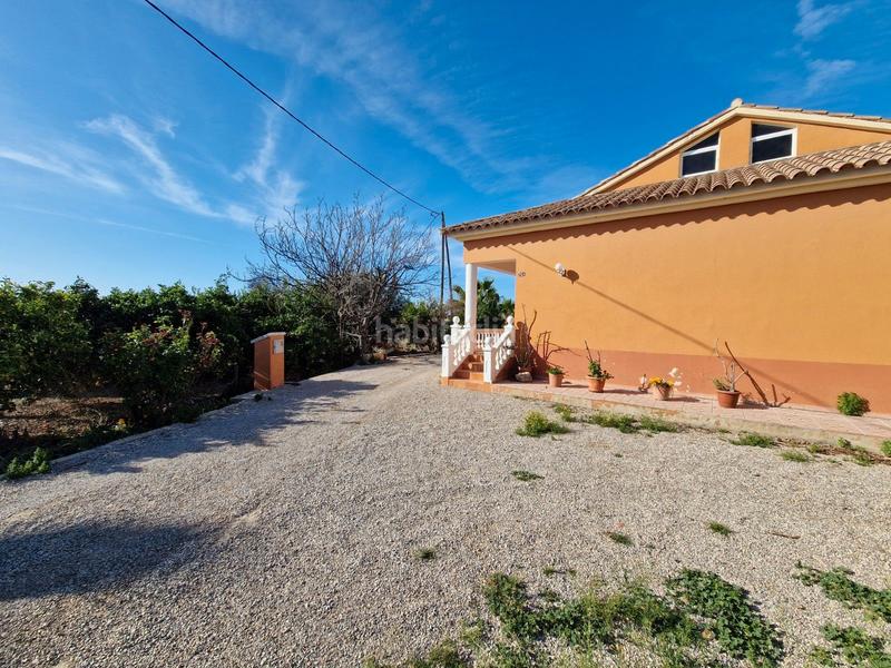 Foto c23a9bff-3c8e-40cb-a860-ed24d40287bf. Chalet con parcheggio in Cazalla Lorca