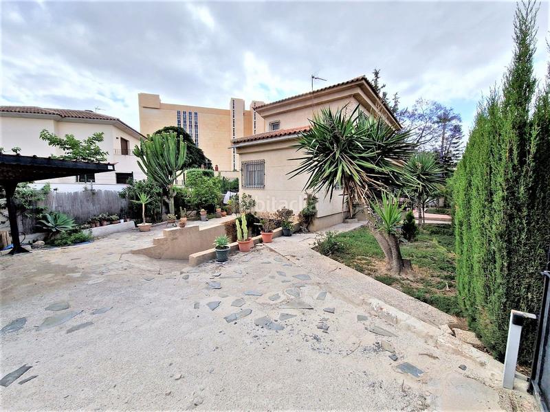 Foto 84e06e00-b016-40e8-8965-4b2cba360a74. Chalet  - calle magnolias -alamedas en Sutullena Lorca