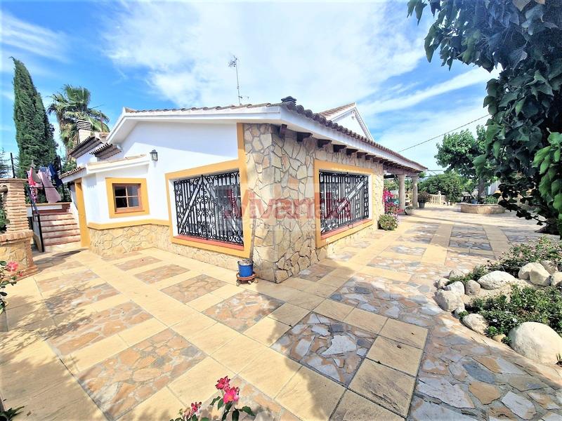 Foto 0fefcb09-aa14-4554-a59d-e97c4d94e87b. Xalet amb calefacció aparcament piscina a Campillo Lorca