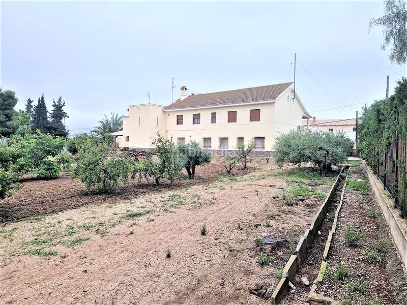 Foto 5c0bb0c7-bd58-4ca3-88a6-97d33d439fab. Xalet amb aparcament piscina a Marchena Lorca