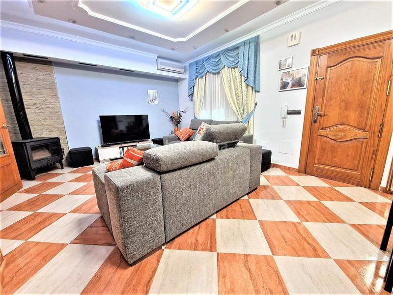 Foto 7d5d5984-63c7-4b12-a591-22c28cb3e273. Xalet amb aparcament piscina a Marchena Lorca