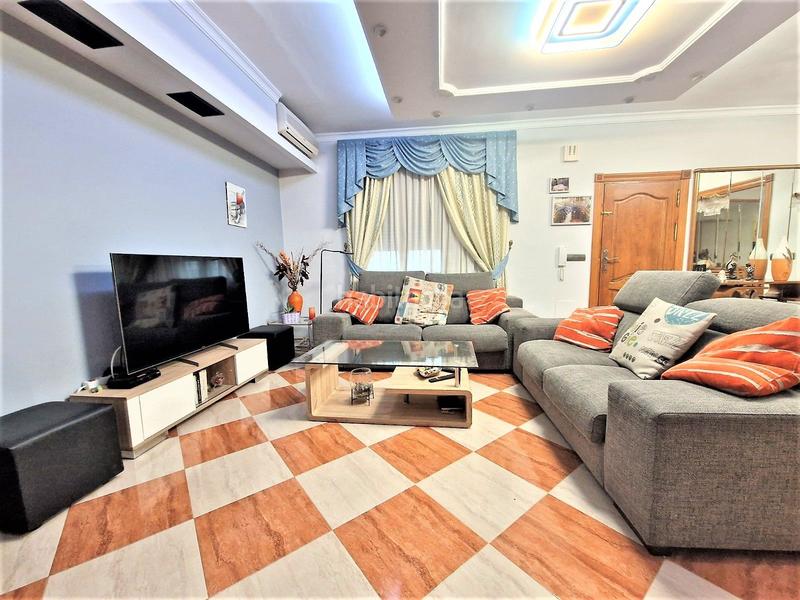 Foto 870c7017-1dff-42c1-bc61-0cc07e8032b8. Xalet amb aparcament piscina a Marchena Lorca