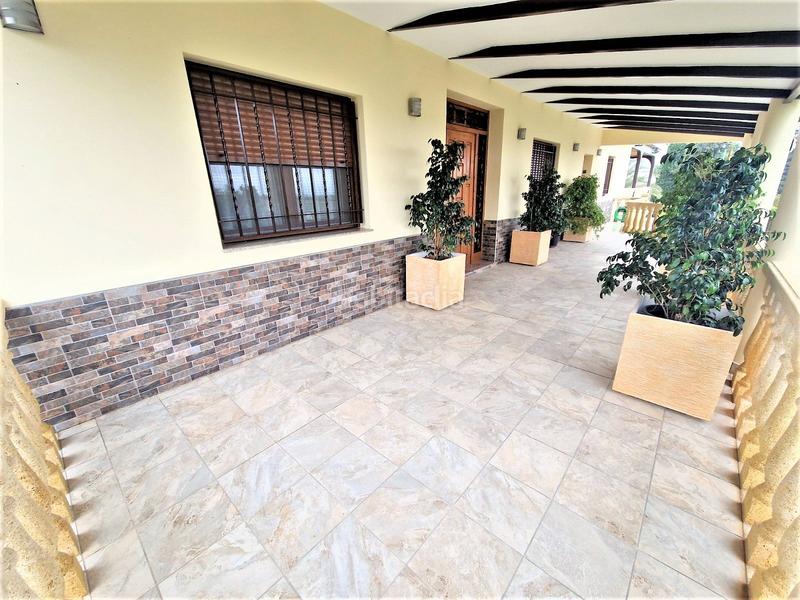 Foto b5e17ea6-8f39-46fd-9436-10c1a2903dce. Xalet amb aparcament piscina a Marchena Lorca