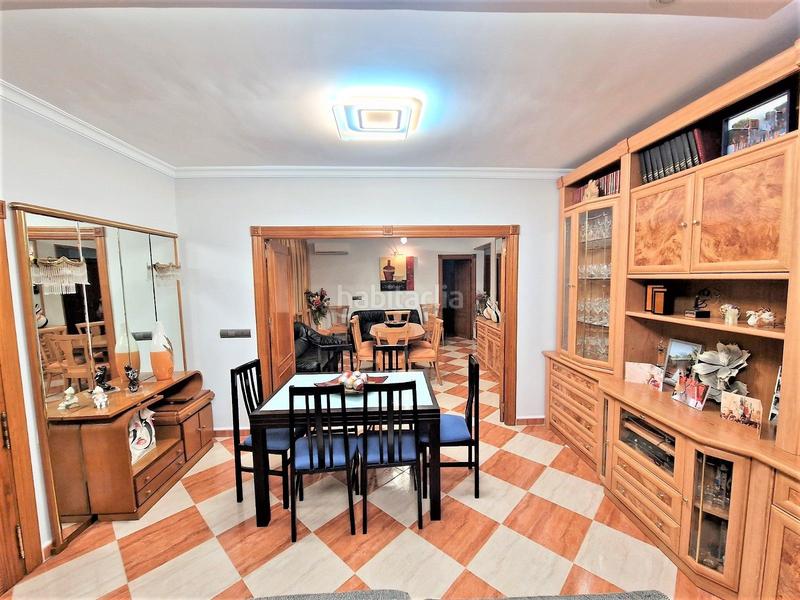 Foto f2bdca14-5e18-43cd-80c7-542997ddd685. Xalet amb aparcament piscina a Marchena Lorca