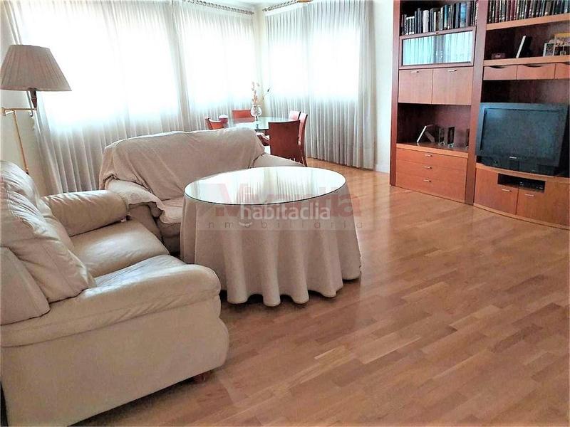 Foto a67f15e1-3d90-427d-a410-bb01bf7b6fba. Casa adossada amb aparcament a Sutullena Lorca