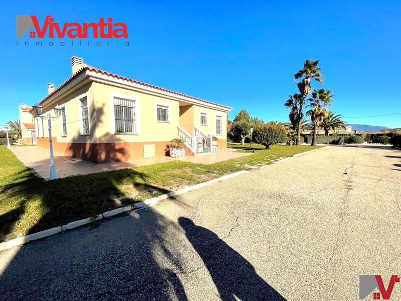 Foto 83c01840-fbc0-41d7-afea-649de88b7e56. Chalet avec cheminée chauffage parking dans Torrealvilla Lorca