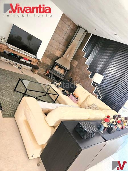 Foto 8cdedbde-5650-43eb-96ca-91ca96cd33b4. Xalet amb xemeneia calefacció aparcament piscina a Lorca