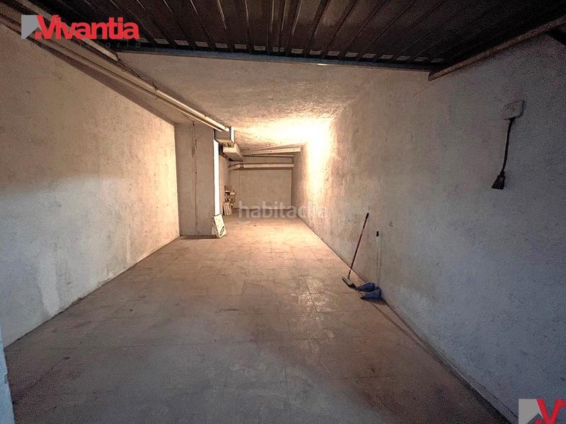 Foto 464bcd99-9e1d-469c-aceb-4f7ae7f90f3d. Aparcament cotxe a La Viña Lorca