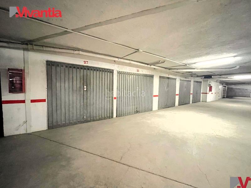 Foto 48aa4eb8-d327-417a-8698-09eace38ae09. Aparcament cotxe a La Viña Lorca