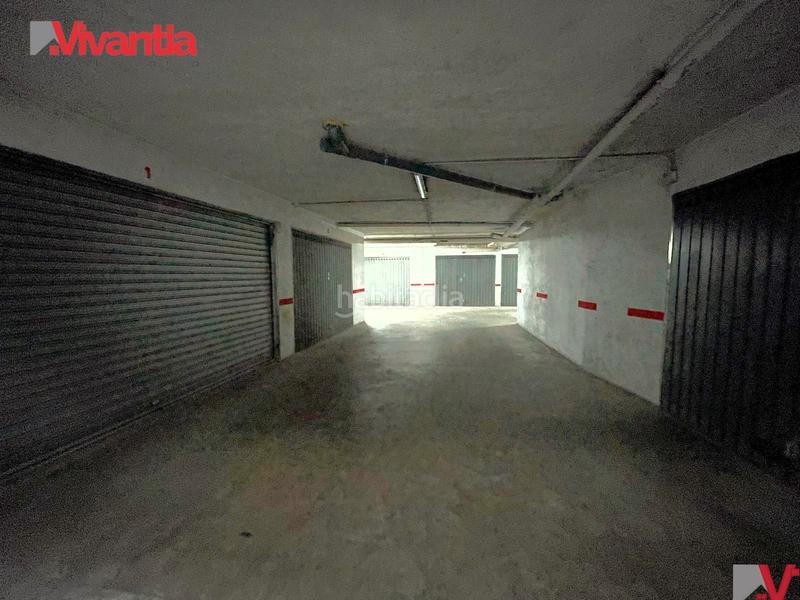 Foto c3dbcc84-2d7a-4734-866d-402a553e49e8. Aparcament cotxe a La Viña Lorca