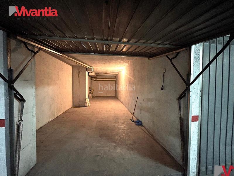 Foto f9726ab7-3273-447b-8c3f-30699e81d9a3. Aparcament cotxe a La Viña Lorca