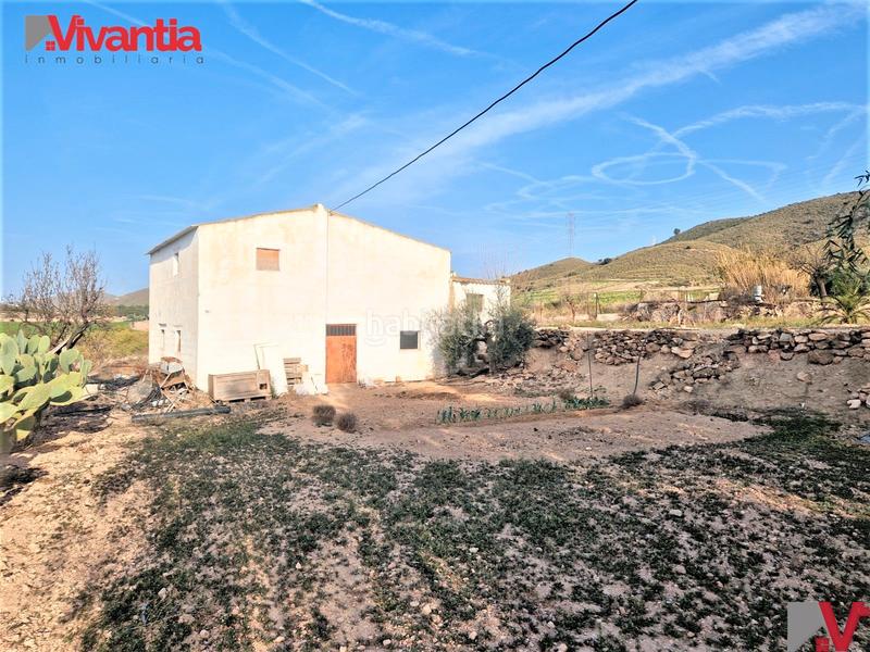 Foto ea86c976-3ff5-43aa-be65-13ad72cc5313. Casale con camino parcheggio in Purias Lorca