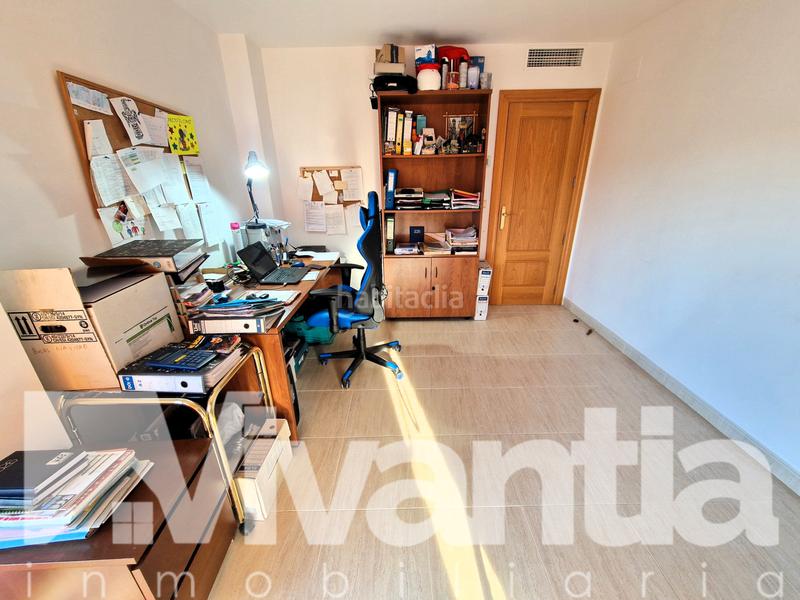 Foto 525f738d-1732-4c24-b914-2fcb0f2cc377. Etagenwohnung mit heizung parking in Sutullena Lorca