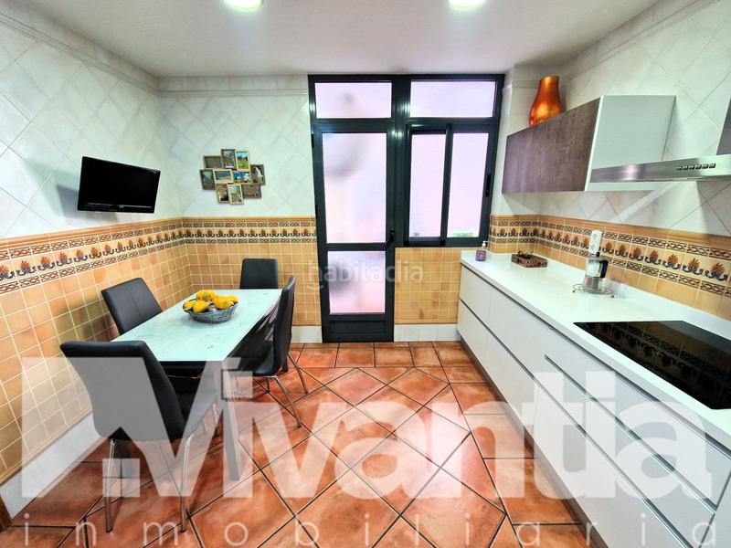 Foto bc51995b-f67a-40ef-bd51-0fd7de506fc4. Flat with heating parking in Sutullena Lorca