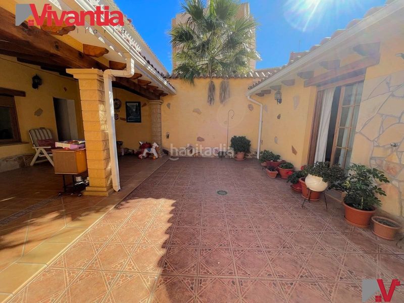 Foto 79c5ab2c-0518-41d0-b339-50ccbcdf86ed. Casa adossada amb xemeneia aparcament a Puerto Lumbreras