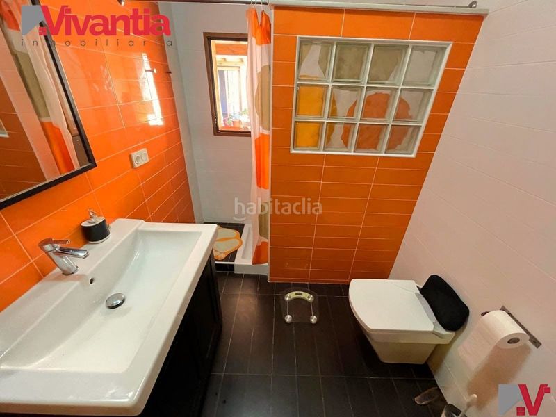 Foto df6d5034-c769-426e-8aa1-d6d90ab08960. Casa adossada amb xemeneia aparcament a Puerto Lumbreras