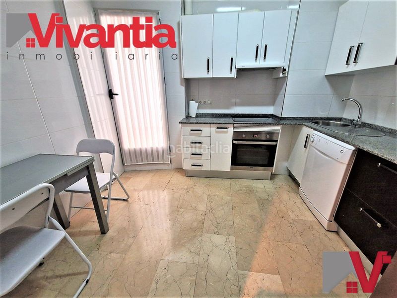 Foto df0a2db0-c5ed-4567-b2f9-4c95aa0b3e7c. Piccolo appartamento con riscaldamento parcheggio in Lorca