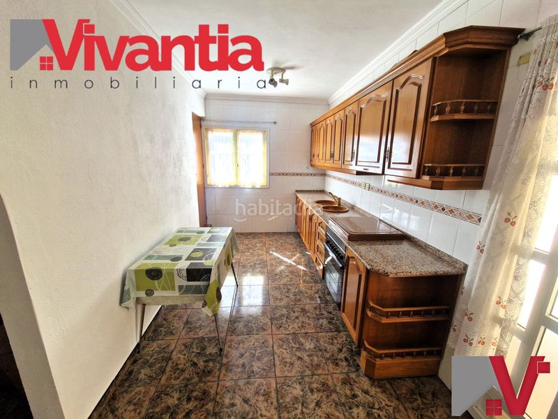 Foto 34982932-0a8f-4f38-a18a-24de5045ed10. House with fireplace parking in Campillo Lorca
