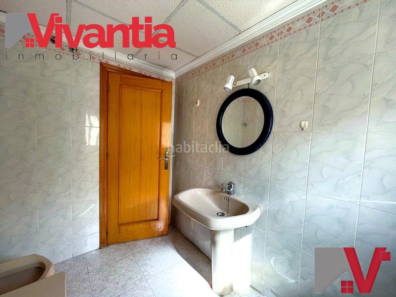 Foto 2bf447ce-1936-4aa7-b539-c516a47c82bc. Piso centro en Santiago Lorca