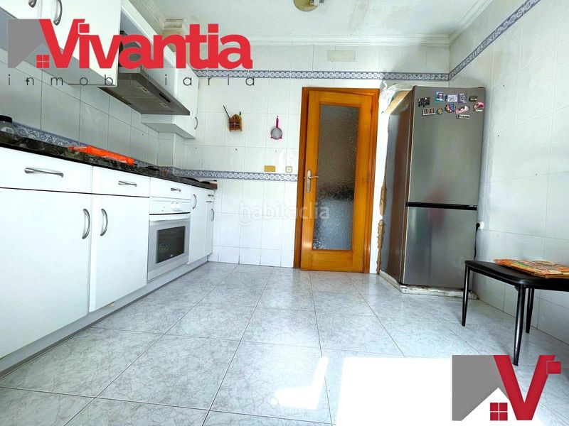 Foto 7efe21a2-60e9-4fbe-9b85-1dd196ec11c2. Piso centro en Santiago Lorca