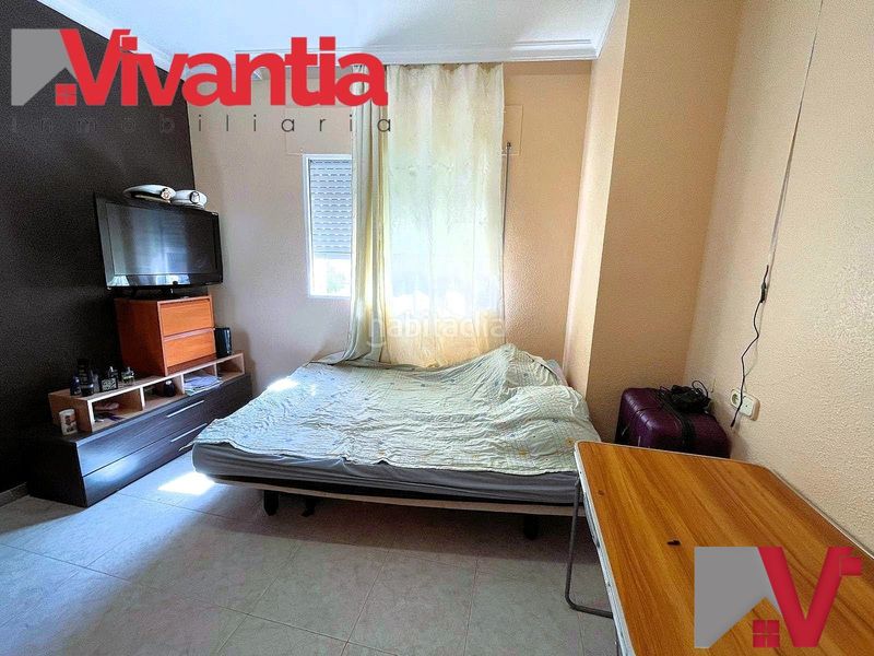 Foto 8a54bf3b-f739-4686-a348-2dce59889209. Piso centro en Santiago Lorca