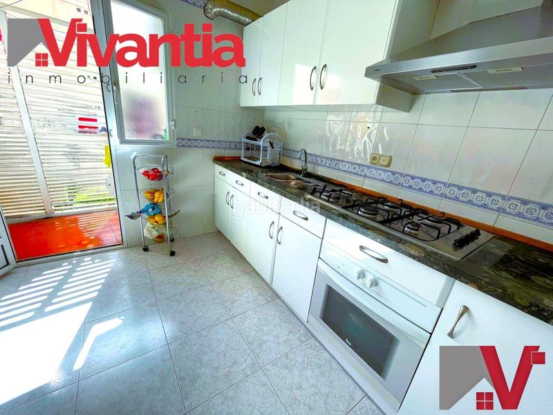 Foto f60dcff3-70b8-4ee6-8b3d-4c6aca71f23e. Piso centro en Santiago Lorca