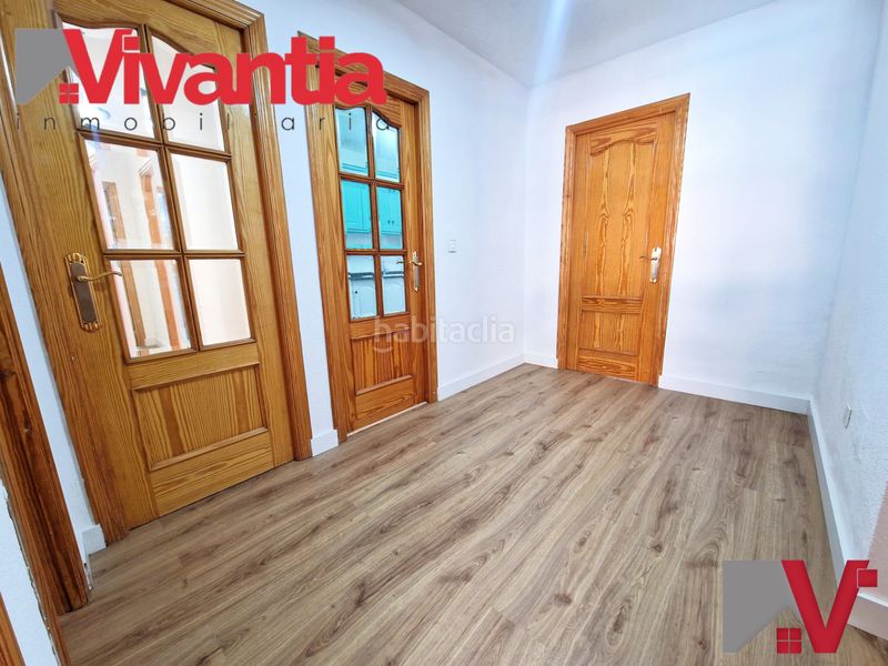 Foto 4bee3fef-fe5f-4890-9388-30f71d2e8f7a. Pis amb aparcament a San José Lorca