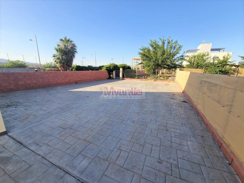 Foto 9b697a02-5a87-422a-b682-528066ec51b0. Zweistöckige wohnung mit heizung parking pool in Purias Lorca