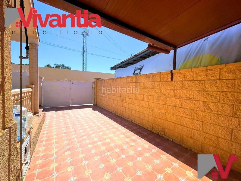 Foto 8b20dc87-c4f6-46d3-ad99-1d2f6bd4aa68. Casa a schiera con parcheggio in San Juan de los Terreros