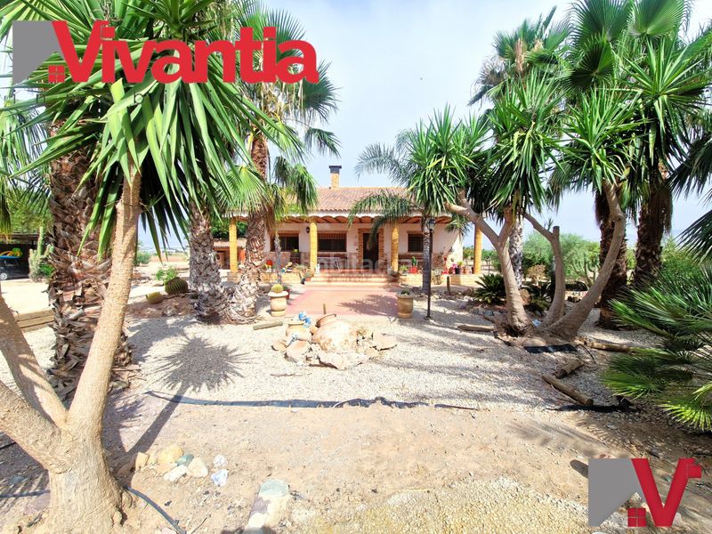 Foto b9bb3f6c-42d0-4ca8-9663-1961ea09fbfd. Chalet con parcheggio in Aguaderas Lorca