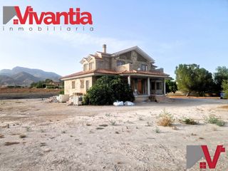 Chalet in Torrecilla