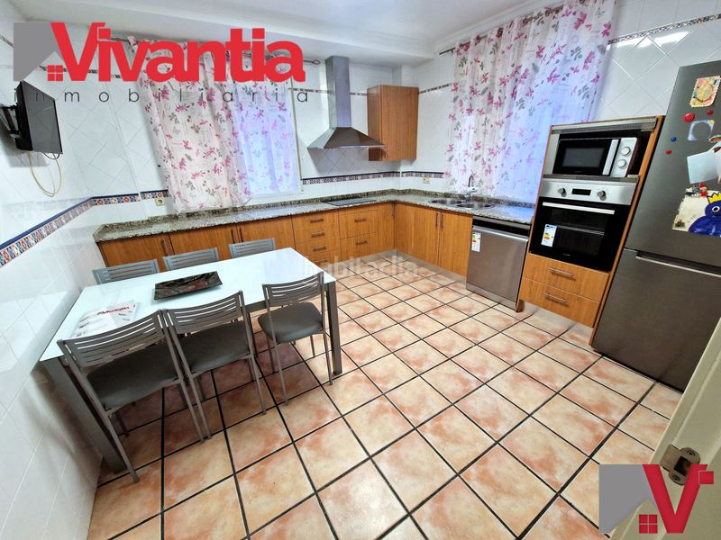 Foto 4ba5cff8-8acc-4dec-b9aa-5954cead1752. Casa adossada amb calefacció aparcament a San José Lorca