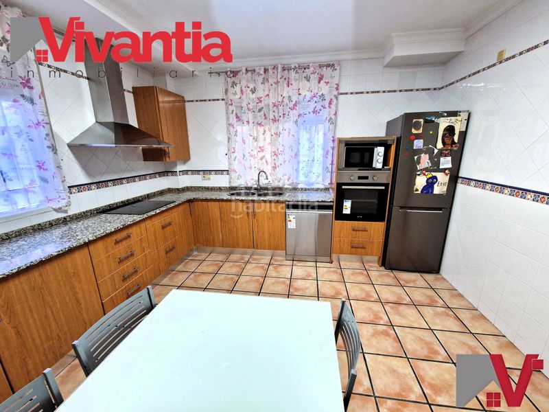 Foto 5005b13d-fe3d-4b7b-bfee-c37ef597116c. Casa adossada amb calefacció aparcament a San José Lorca