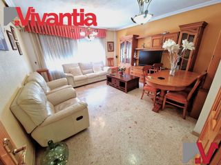 Duplex in San José. Bonito
