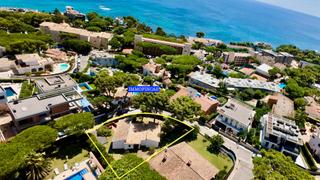 Chalet en Torre Valentina-Mas Vilar de La Mutxada-Treumal. "¡disfruta de vistas impresionantes al mar