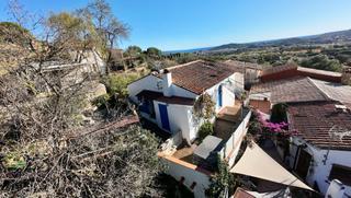 Casa en Fenals. "¡casita de cuento! 70m2 en parcela de 107m2 en un entorno mágic