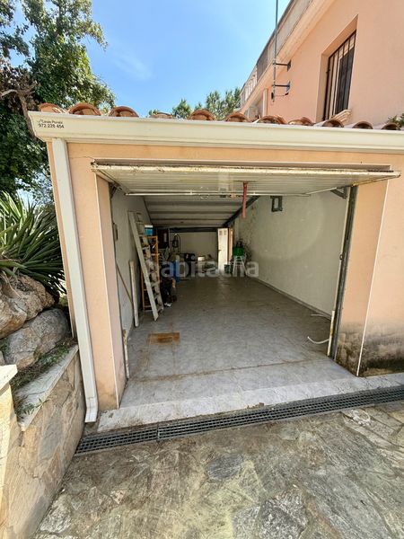 Foto cccf0a52-d5aa-4ffb-82e3-d7ec82353cc5. Xalet amb xemeneia calefacció aparcament piscina a Platja d´Aro