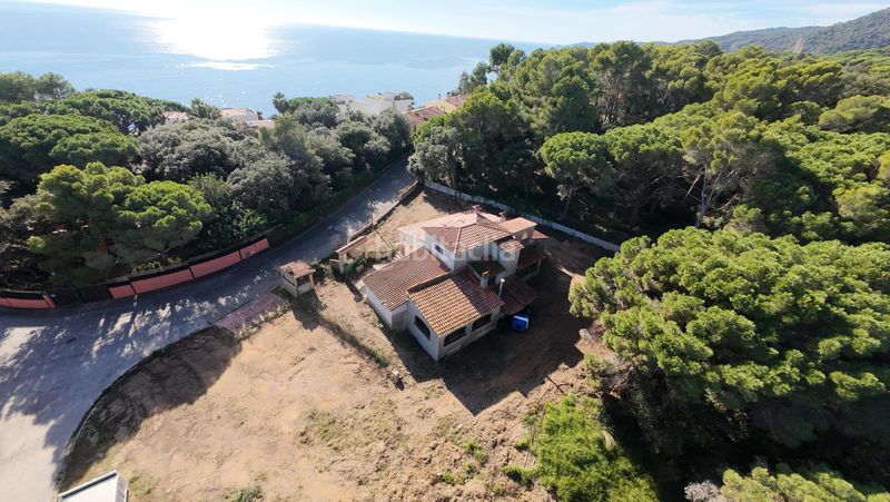 Foto bbb946c8-9c7c-44b0-b344-1f067ef936b0. Chalet *casa para reformar 1000 parcela en sant telm | piscina | zona única en Sant Feliu de Guíxols