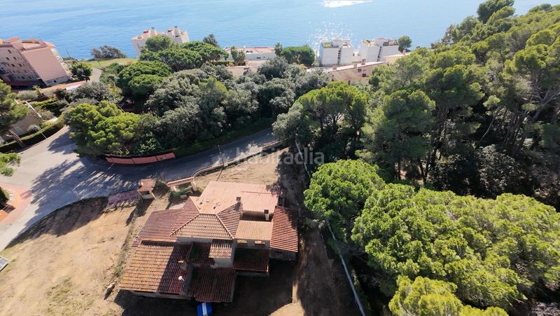 Foto e8939fc3-31a1-458d-a5df-f9b36a27b985. Chalet *casa para reformar 1000 parcela en sant telm | piscina | zona única en Sant Feliu de Guíxols