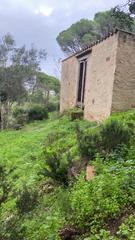 Masia a Carretera sant amanç 2. Casita en terreno rústico tiny house con encanto